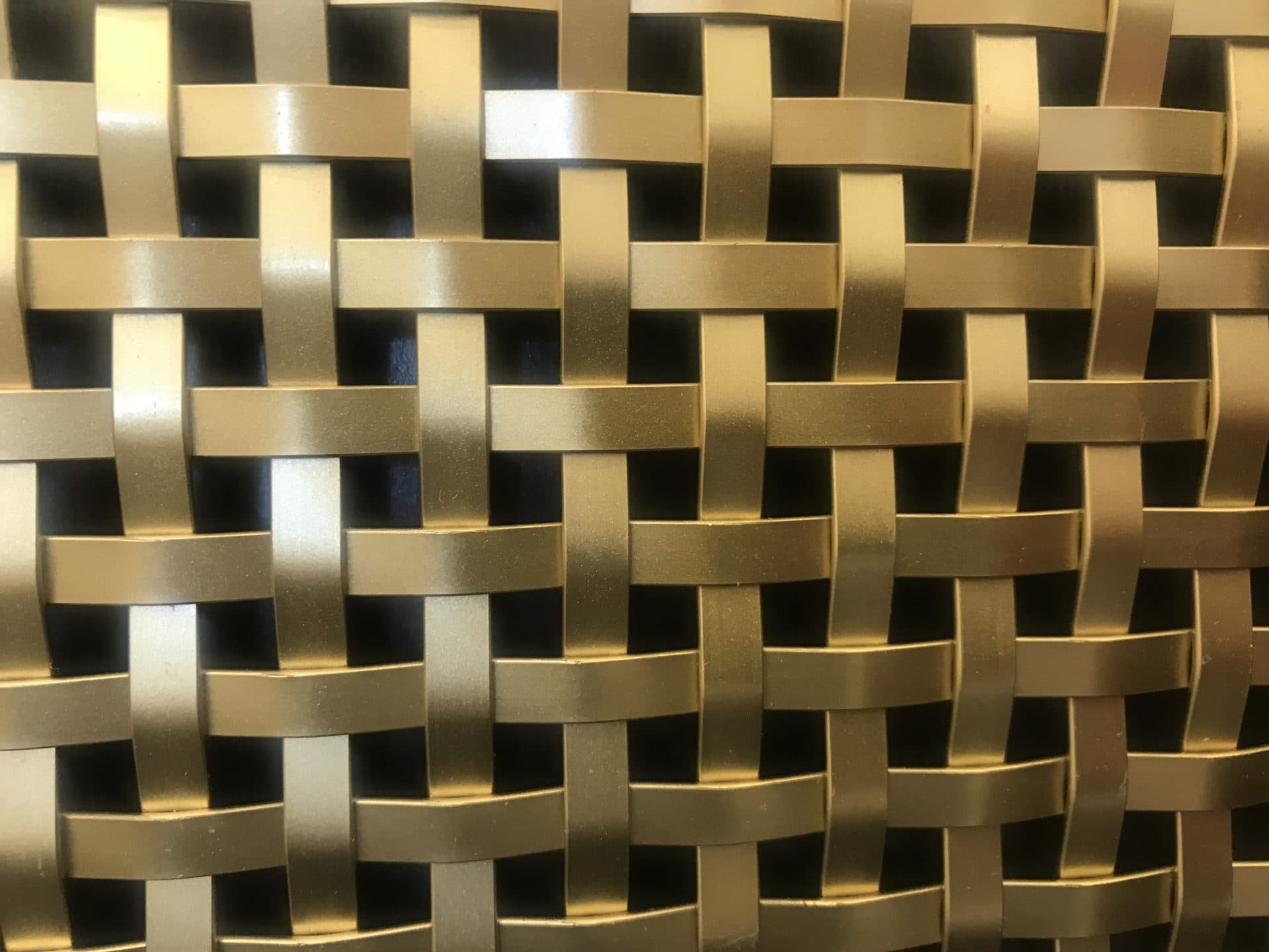 Pahlfer satin massingplaterad