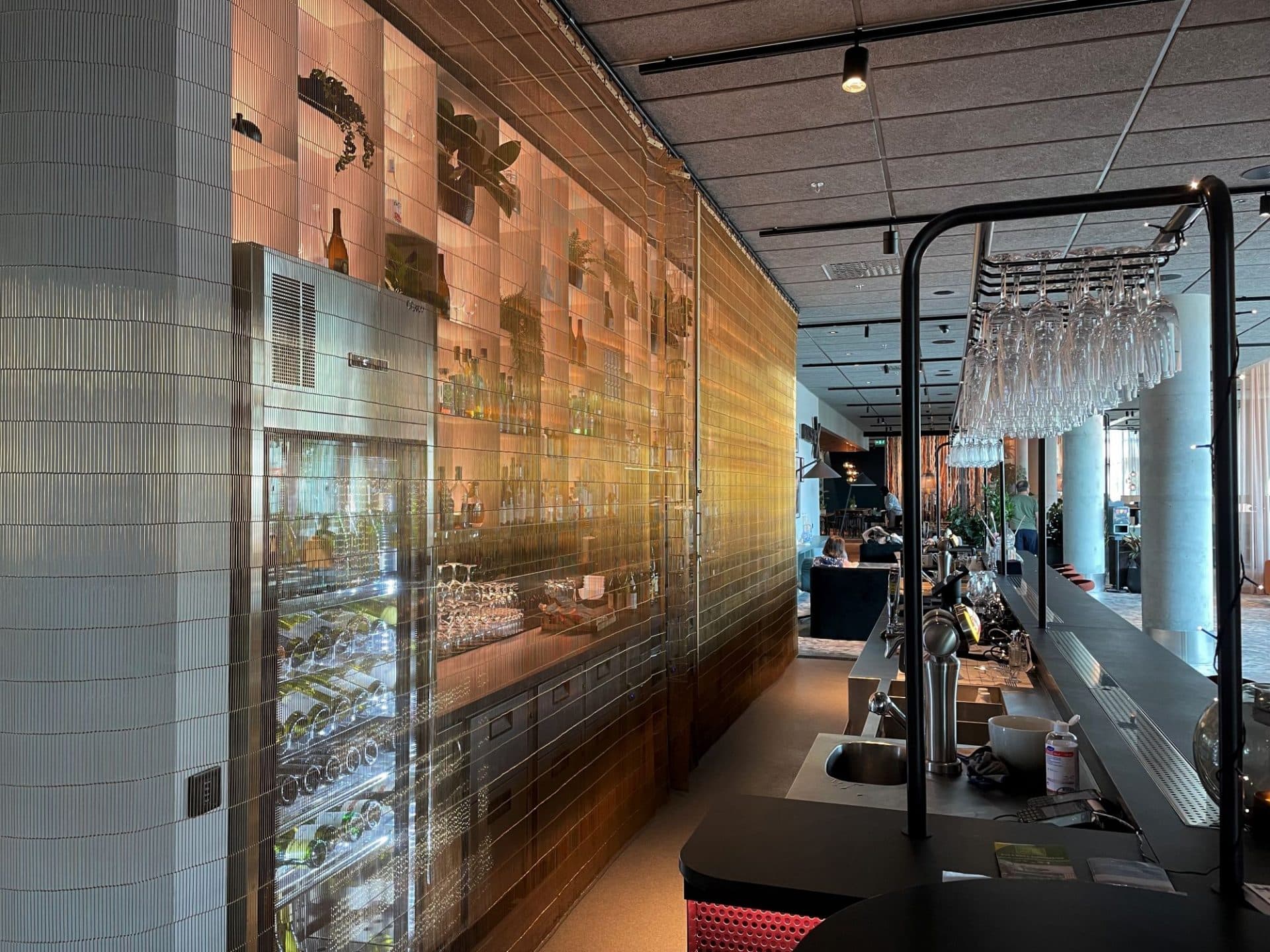 PAHLFER Quality Hotel The Weaver metalldraperi -2