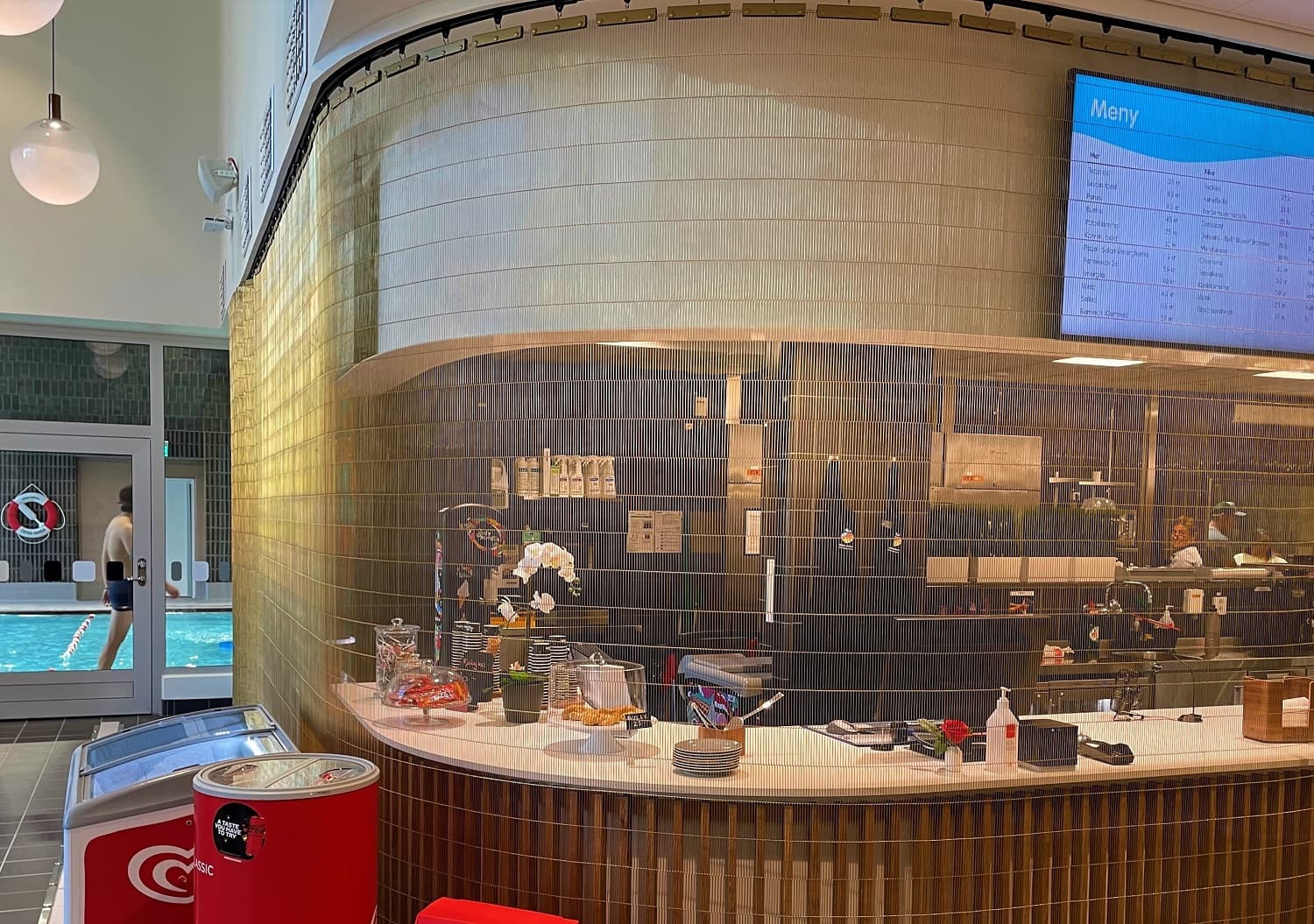 PAHLFER Inredning GR.100 Solna simhall web